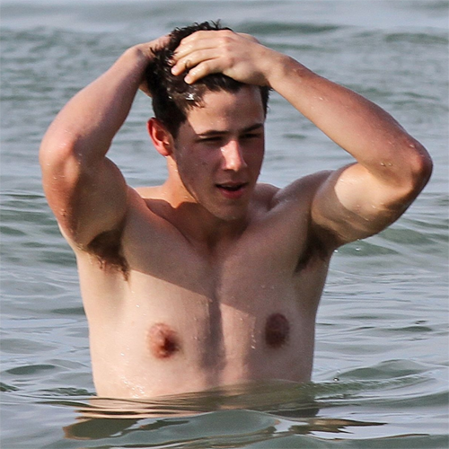 Does Nick Jonas really have huge nipples or is it photoshop?