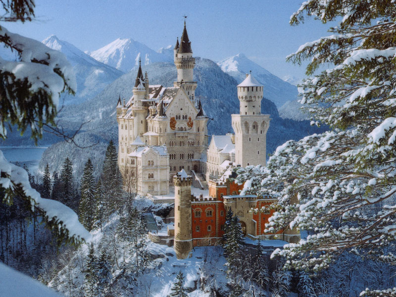 Neuschwanstein Castle in winter