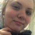 blondeb0mbshell