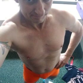 DikPoundher69