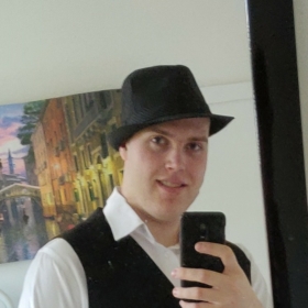 zeaxnax